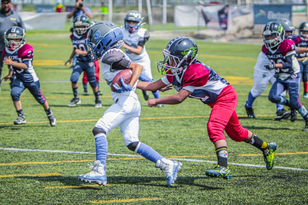 canadian football league pay scale