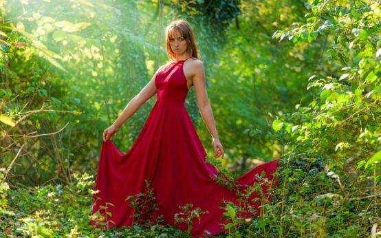 dresses for inverted triangle body shape